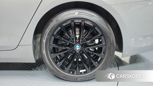 BMW 5 Series (G30) id 4769550 из Кореи 13
