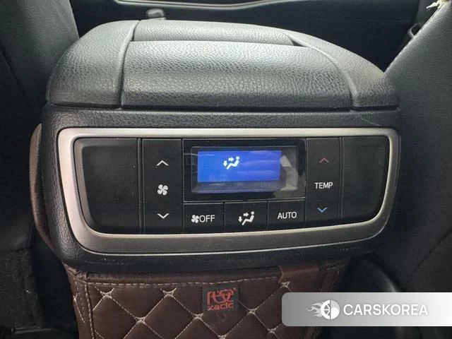Toyota Highlander id 4190332 из Китая 13