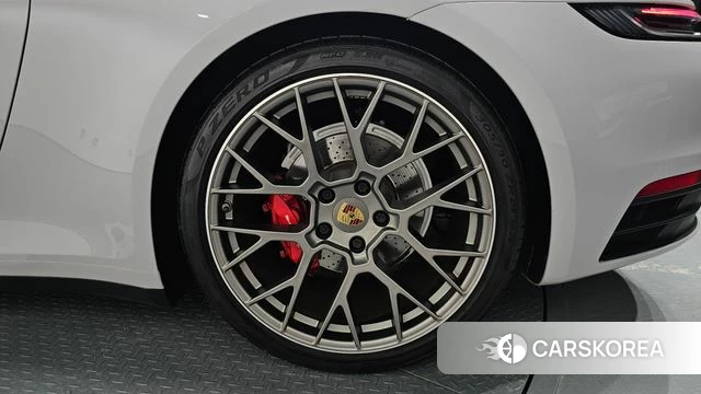 Porsche 911(992) id 4567948 из Кореи 13