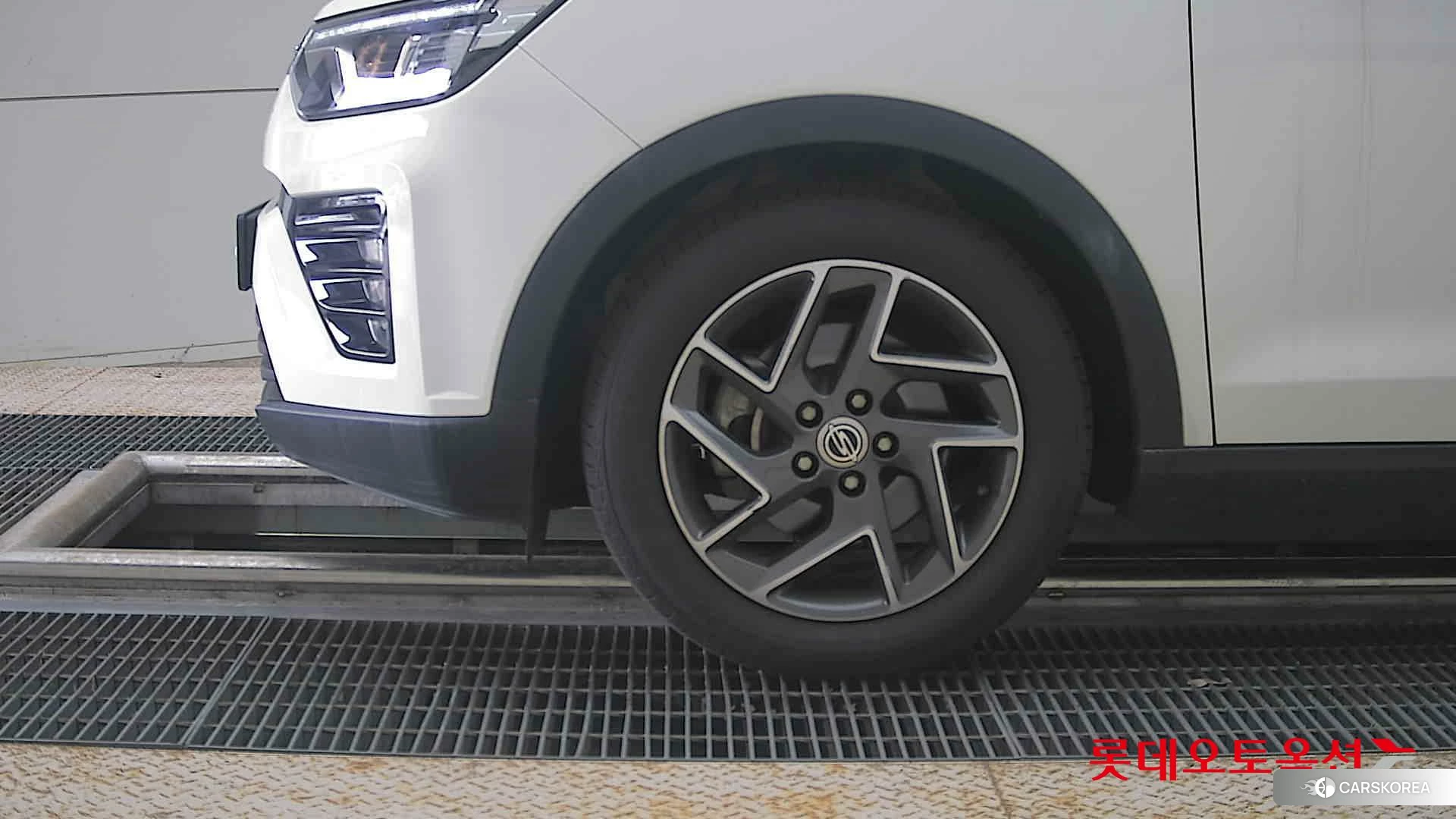 SsangYong Tivoli id 4498462 из Кореи 13