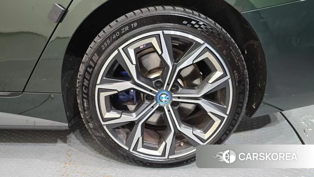 BMW i4 id 4762908 из Кореи 13