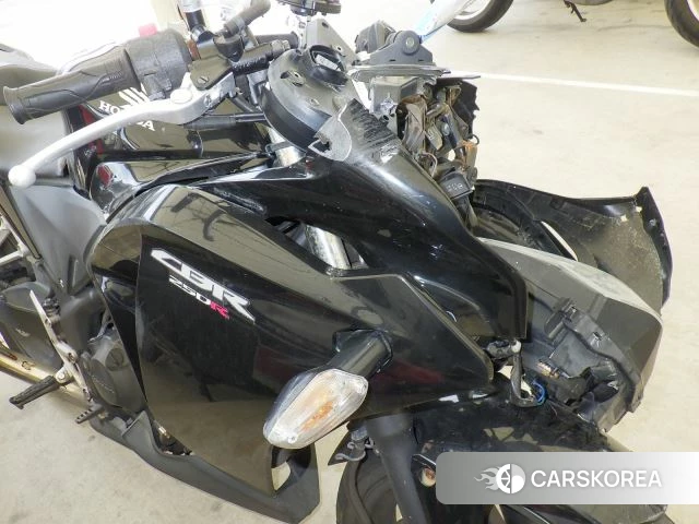 Honda CBR250R id 4184283 из Японии 13