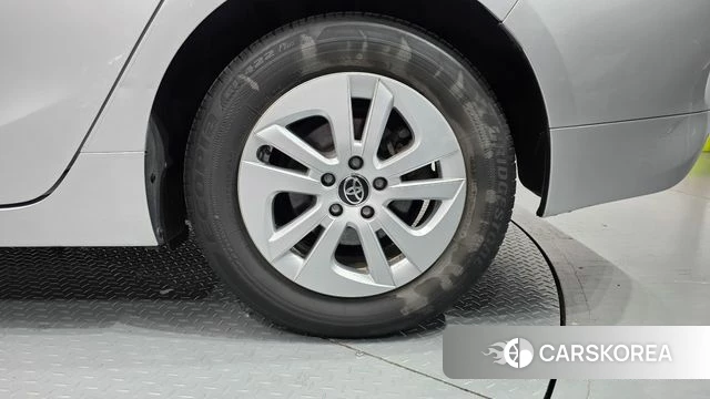 Toyota Prius 4th Generation id 4286304 из Кореи 13