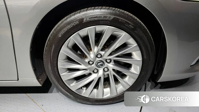 Lexus ES300h 7th generation id 4224481 из Кореи 13