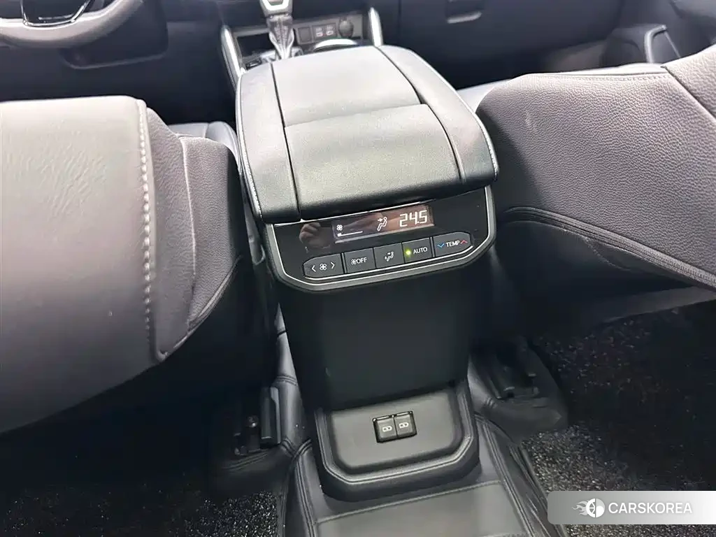 Toyota Crown id 4554049 из Китая 13