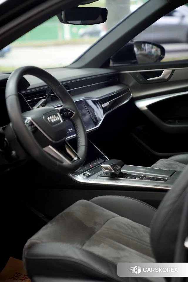 Audi A6L id 4265936 из Китая 13