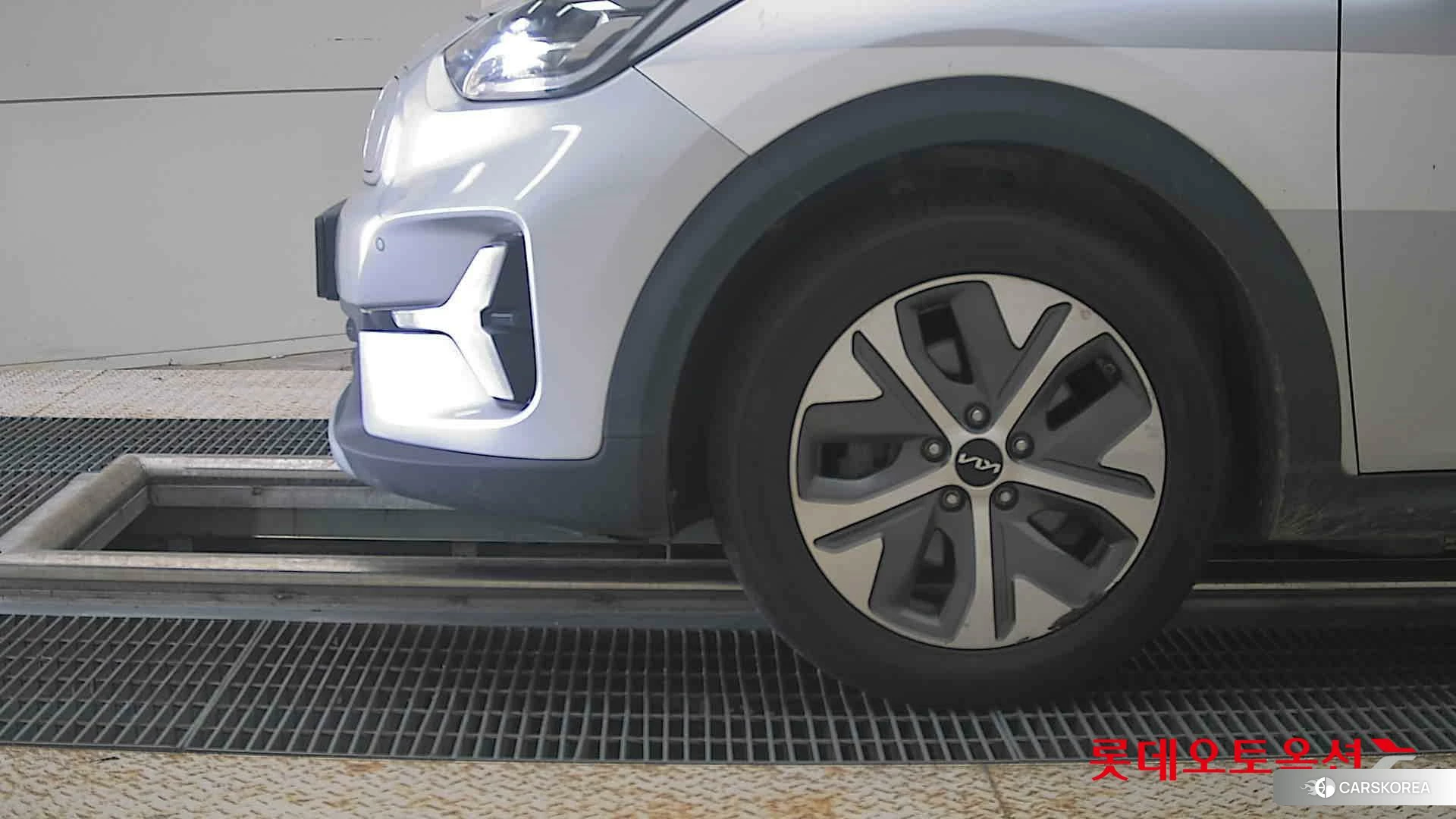 Kia Niro Plus id 4669075 из Кореи 13