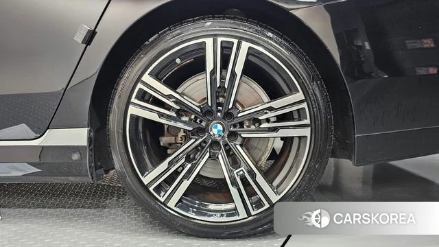 BMW 7 Series (G70) id 4854124 из Кореи 13