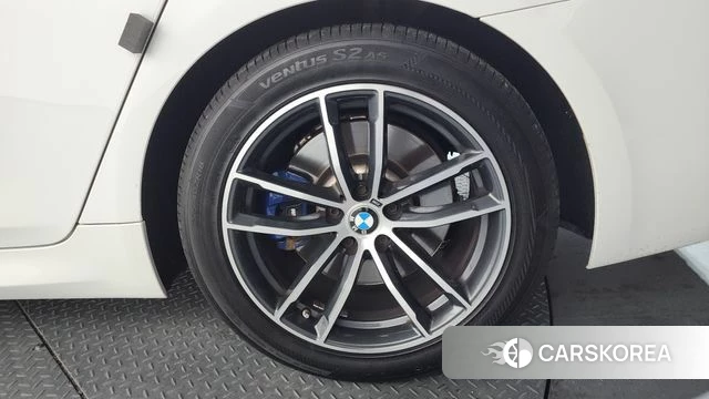 BMW 5 Series (G30) id 4614400 из Кореи 13