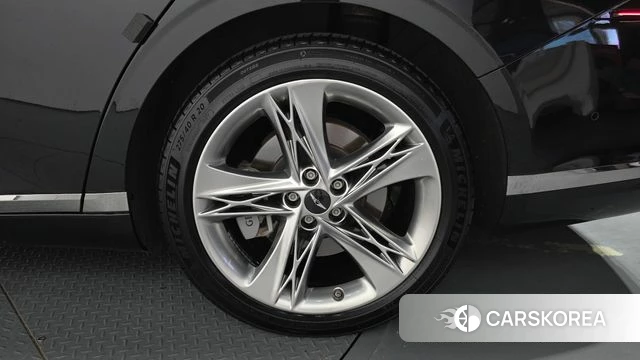 Genesis G90 (RS4) id 4495024 из Кореи 13