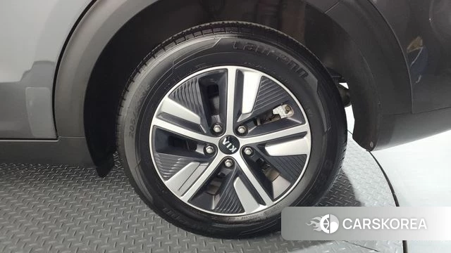 Kia The New Niro id 4196070 из Кореи 13