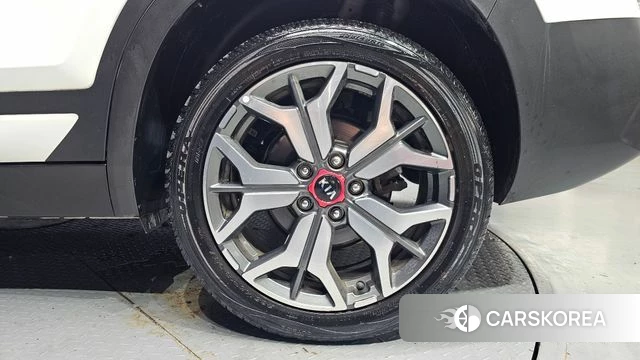Kia Seltos id 4651396 из Кореи 13