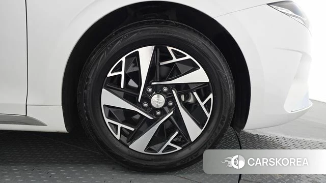 Hyundai The New Grandeur IG Hybrid id 4697319 из Кореи 13