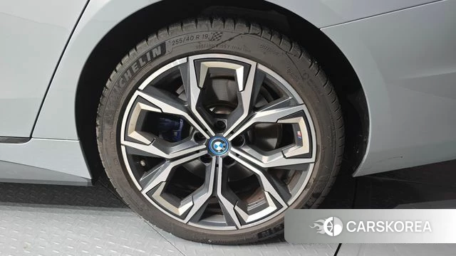 BMW i4 id 4739473 из Кореи 13