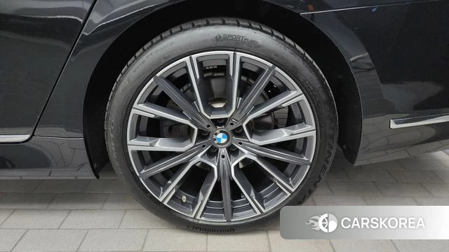 BMW 7 Series (G11) id 4525055 из Кореи 13