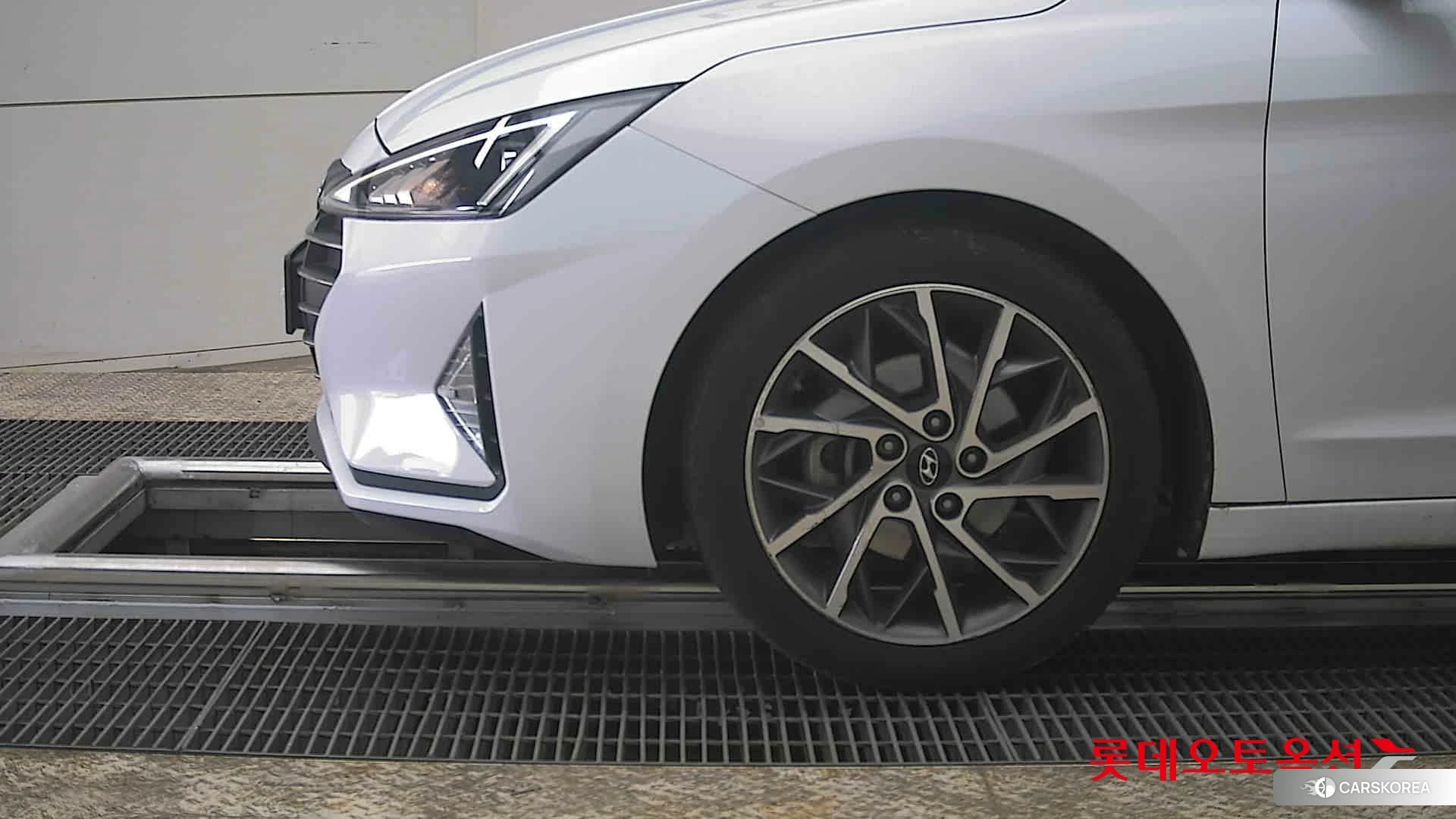 Hyundai Avante id 3869279 из Кореи 13