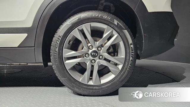 Kia Seltos id 4196496 из Кореи 13