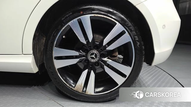 Mercedes-Benz A-Class W176 id 4678044 из Кореи 13
