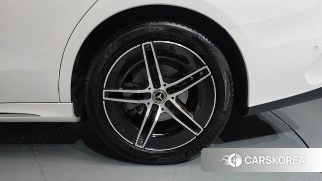 Mercedes-Benz E-Class W214 id 4791801 из Кореи 13