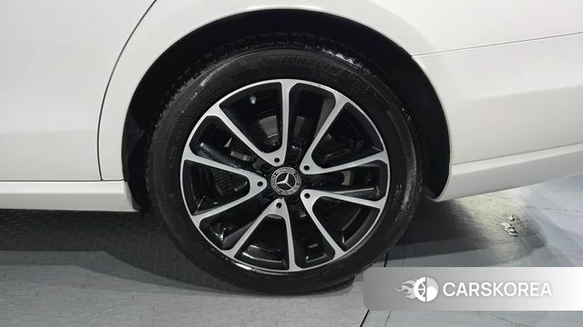 Mercedes-Benz E-Class W213 id 4693446 из Кореи 13