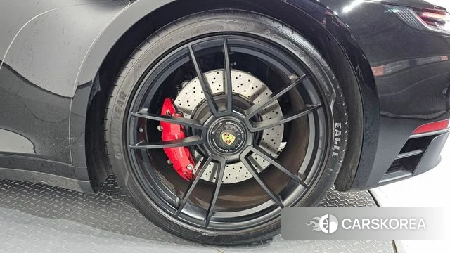 Porsche 911(992) id 4494294 из Кореи 13