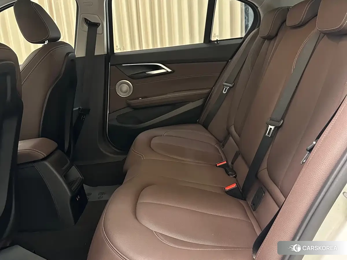 BMW 1 series id 4664494 из Китая 13