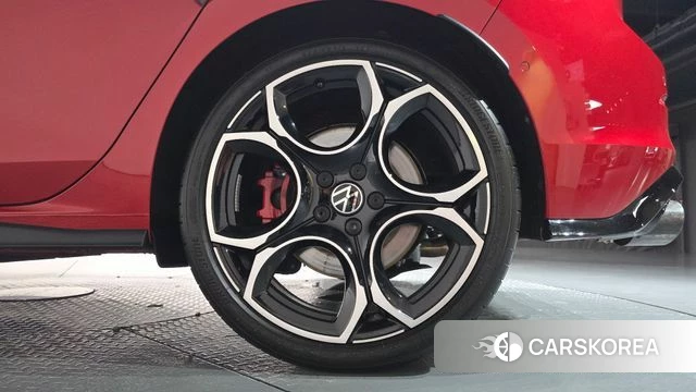 Volkswagen Golf 8th Generation id 4743948 из Кореи 13