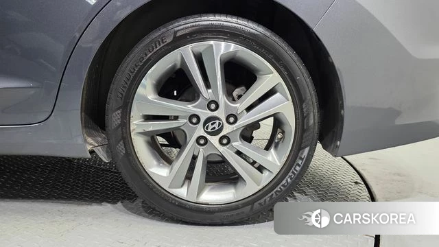 Hyundai Avante AD id 4944344 из Кореи 13