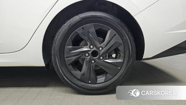 Hyundai Avante Hybrid (CN7) id 4864243 из Кореи 13
