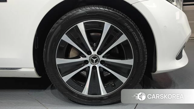 Mercedes-Benz E-Class W213 id 4294590 из Кореи 13