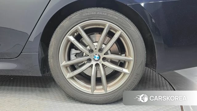 BMW 5 Series (G30) id 4304771 из Кореи 13