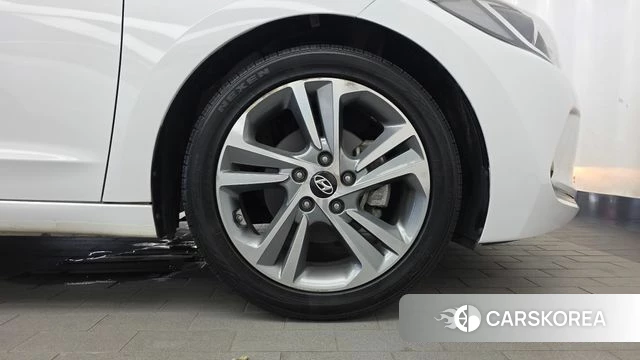 Hyundai Avante AD id 4850031 из Кореи 13