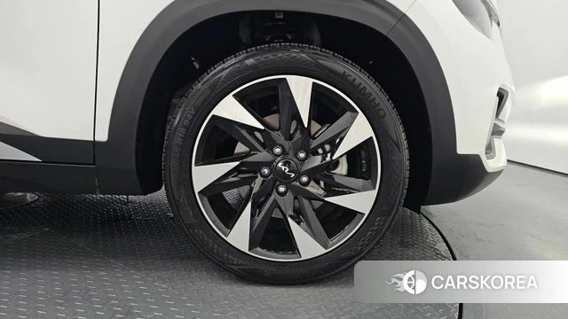 Kia Seltos id 4489543 из Кореи 13