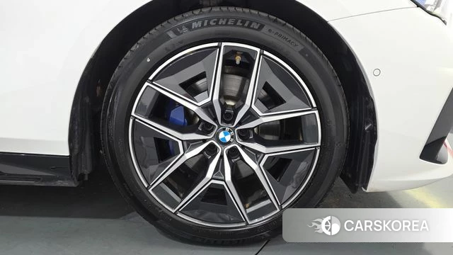 BMW 5 Series (G60) id 4532948 из Кореи 13
