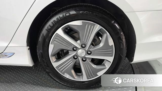 Hyundai Sonata New Rise Hybrid id 4923899 из Кореи 13