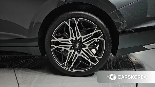 Hyundai Grandeur (GN7) id 4493684 из Кореи 13
