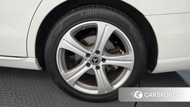 Mercedes-Benz E-Class W213 id 4781249 из Кореи 13