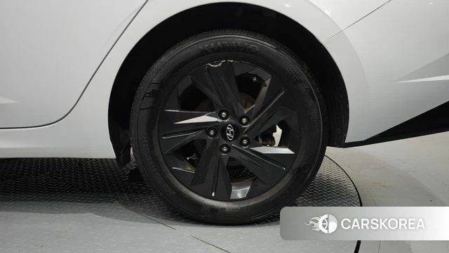 Hyundai Avante Hybrid (CN7) id 4657092 из Кореи 13