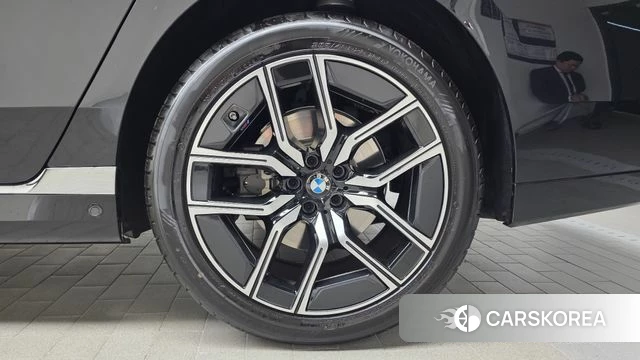 BMW 7 Series (G70) id 4441877 из Кореи 13