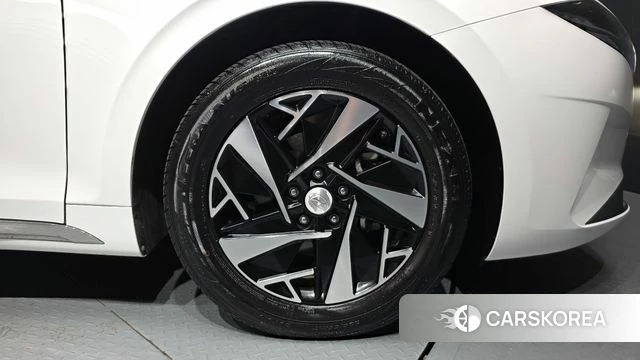 Hyundai The New Grandeur IG Hybrid id 4195577 из Кореи 13