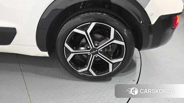 Kia Di Ol Nu Niro id 4640748 из Кореи 13