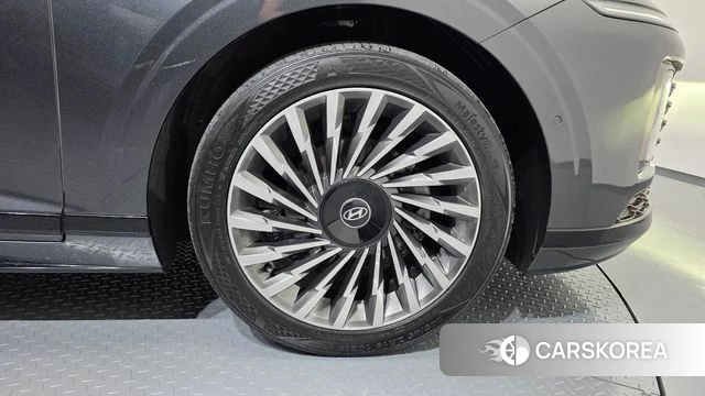 Hyundai Grandeur Hybrid (GN7) id 4422109 из Кореи 13