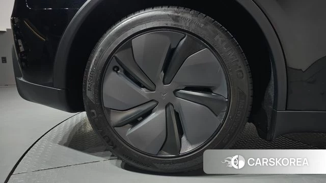 Tesla Model Y id 4743841 из Кореи 13