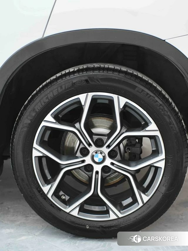 BMW X1 id 4214512 из Китая 13