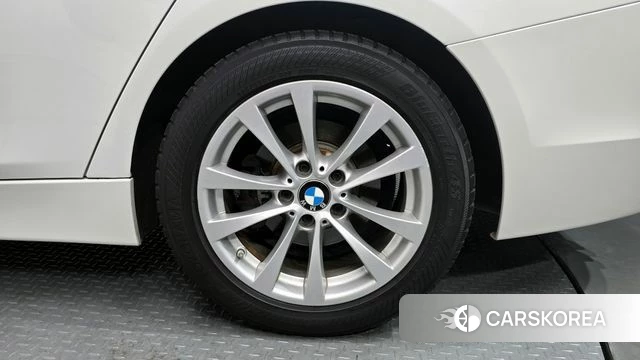 BMW 3 Series (F30) id 4371788 из Кореи 13