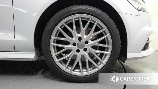 Audi New A6 id 4732962 из Кореи 13