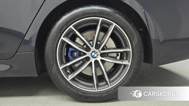 BMW 5 Series (G30) id 4696388 из Кореи 13