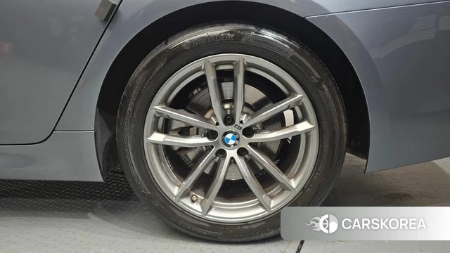 BMW 5 Series (G30) id 4470896 из Кореи 13