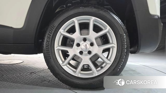 Jeep Renegade id 4572891 из Кореи 13