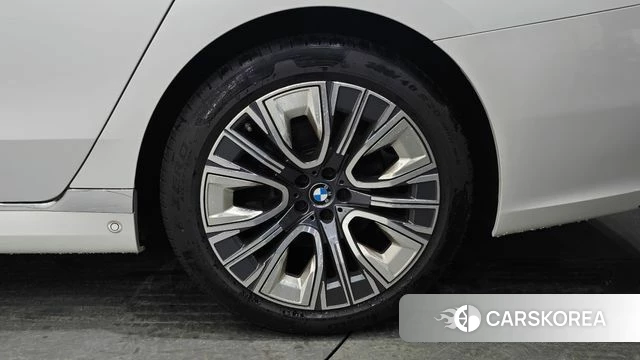 BMW 7 Series (G70) id 4613363 из Кореи 13